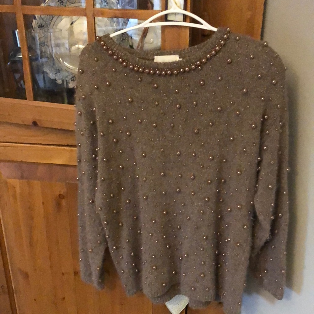 Pullover top